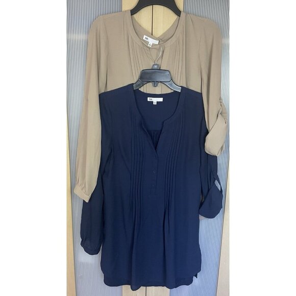 DR2 Tops - Lot Of 2 DR2 Button Front Shirt Blouse Top Sz S Women’s Career Casual Pleated